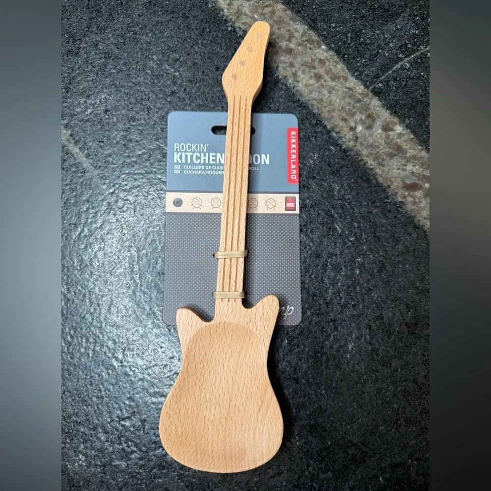 Kikkerland Rockin’ Kitchen Spoon – Guitar Design